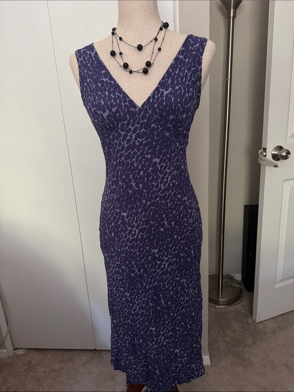 Rails Audrina Sleeveless V-Neck Rayon Crepe Midi Dress - Cobalt Leopard Size M